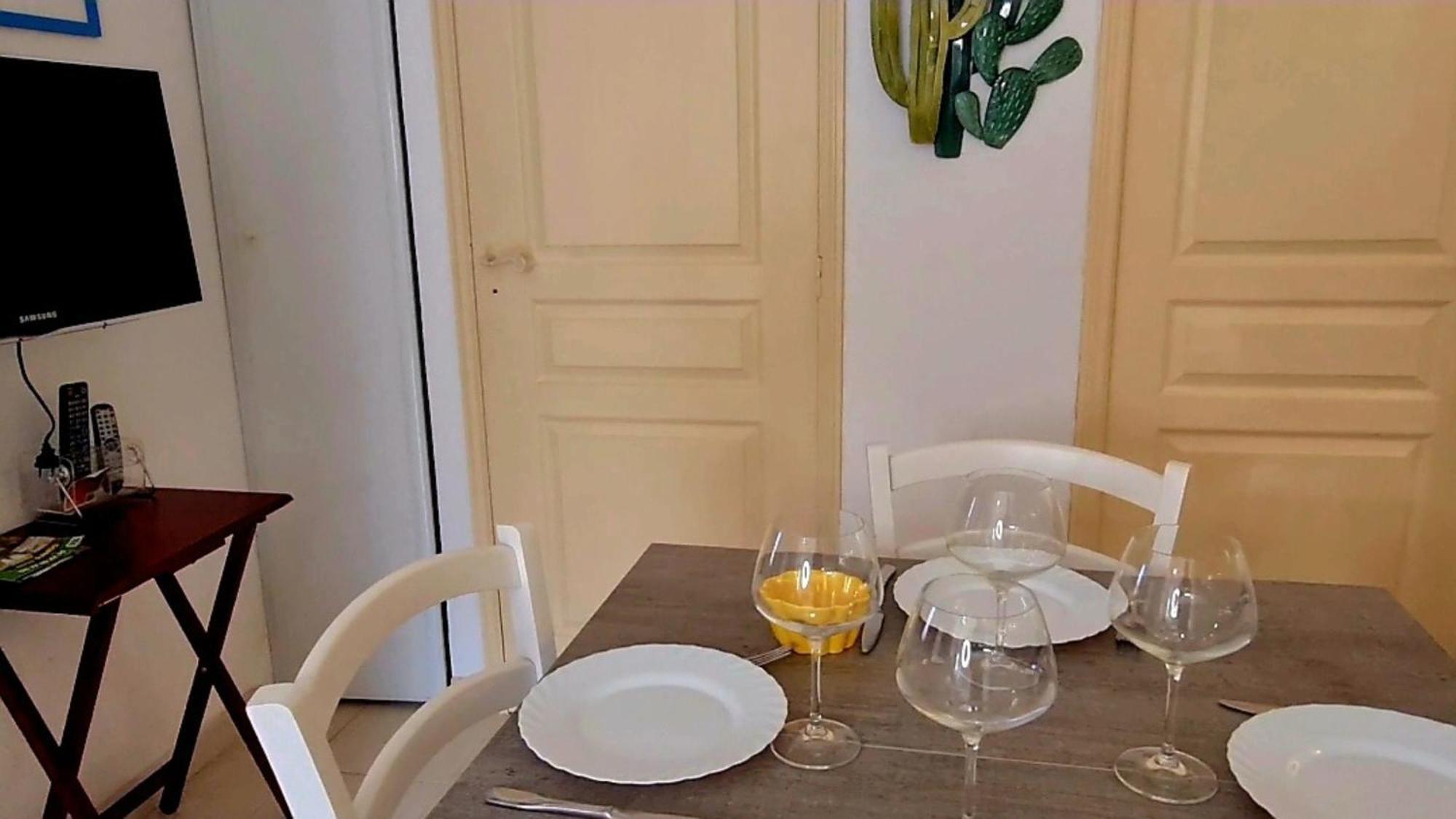Appartement Kalliste, Logements Avec Vue Citadelle De Bonifacio Bonifacio  Extérieur photo