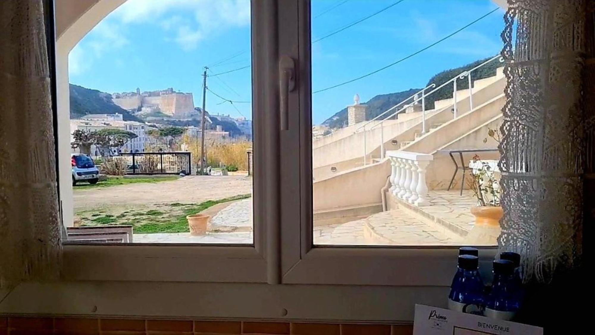 Appartement Kalliste, Logements Avec Vue Citadelle De Bonifacio Bonifacio  Extérieur photo